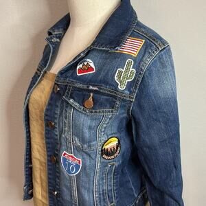 Wrangler Denim Jean Jacket with  Travel Patches Size S